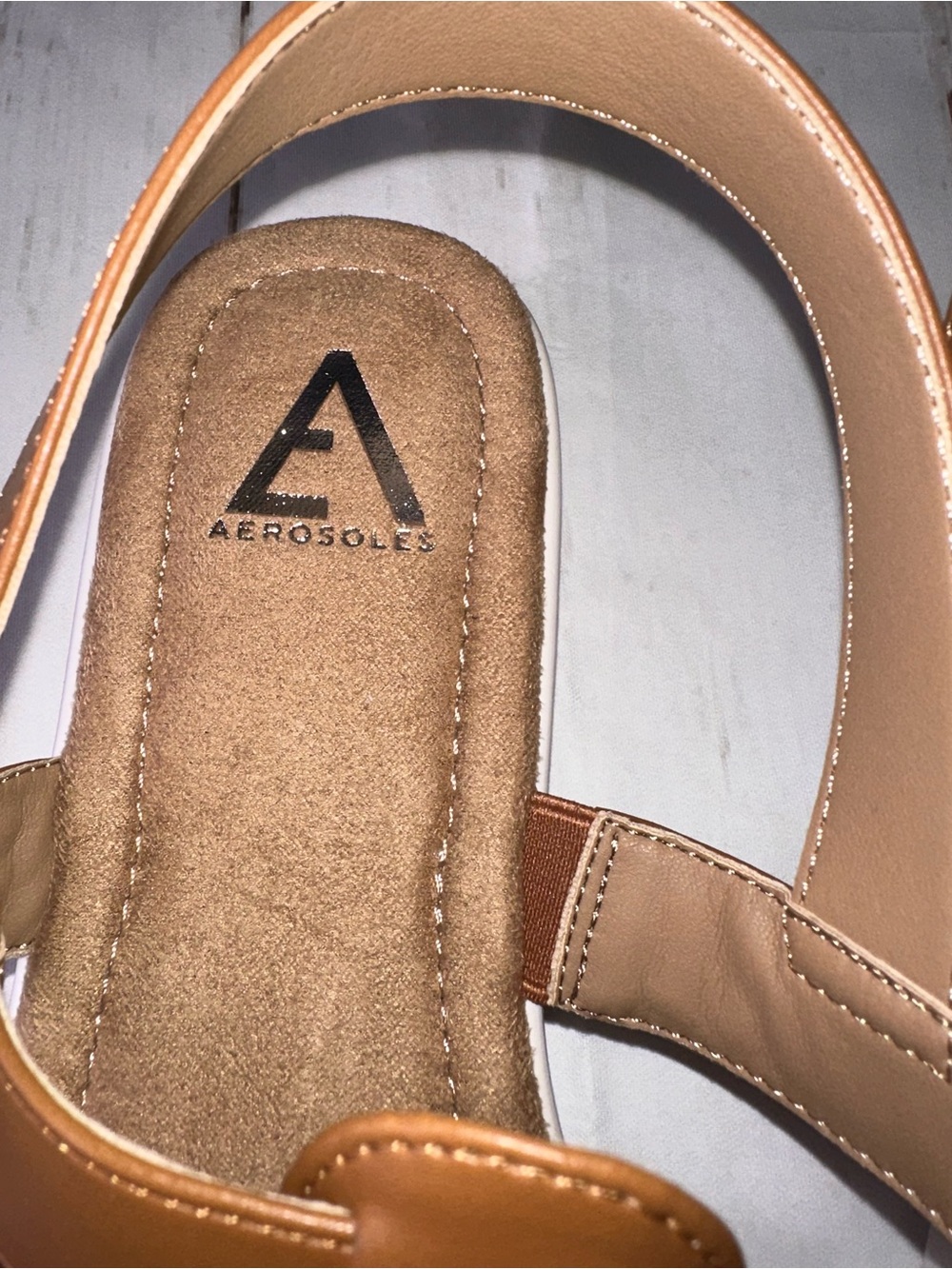 AEROSOLES Tan Strappy Sandals with White Outsole size 12 M - Picture 7 of 9
